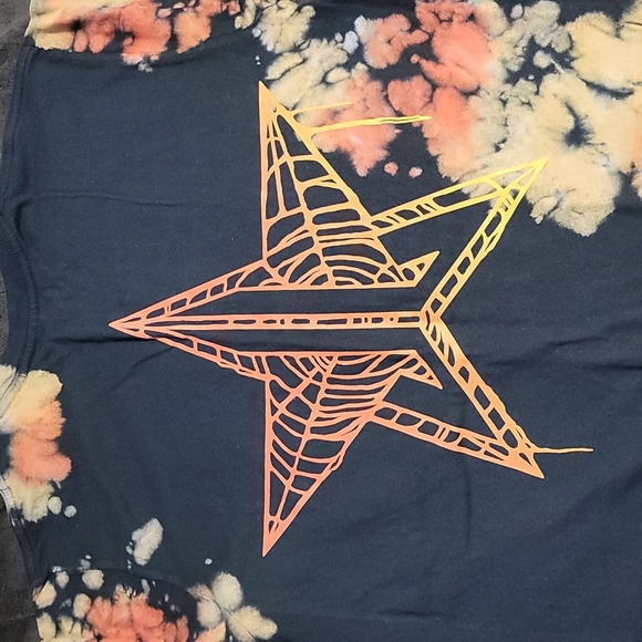 T shirt - Picture 2 of 2